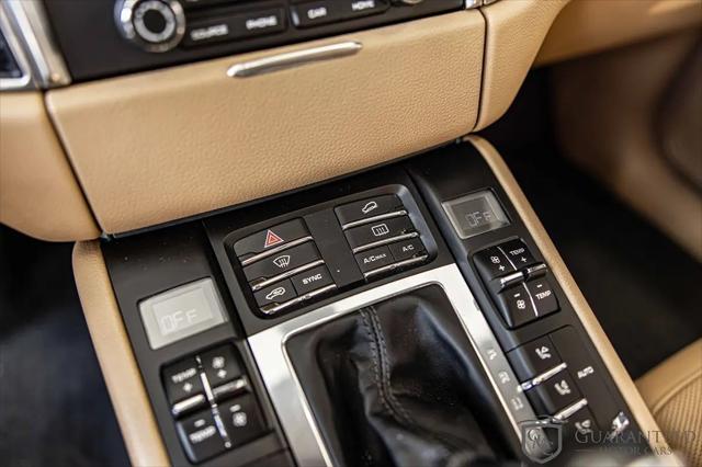 2017 Porsche Macan Macan
