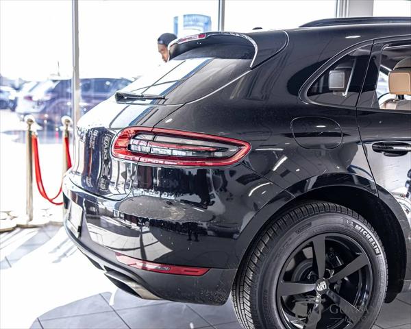 2017 Porsche Macan Macan