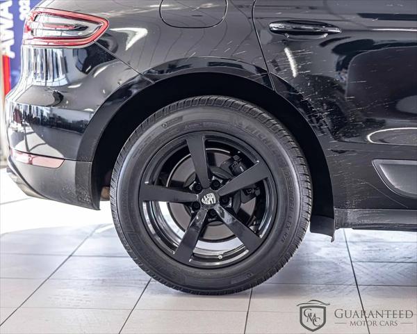 2017 Porsche Macan Macan