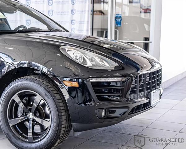 2017 Porsche Macan Macan