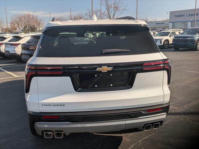 2026 Chevrolet Traverse FWD LT