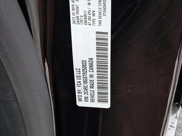 2026 Chrysler Pacifica Select