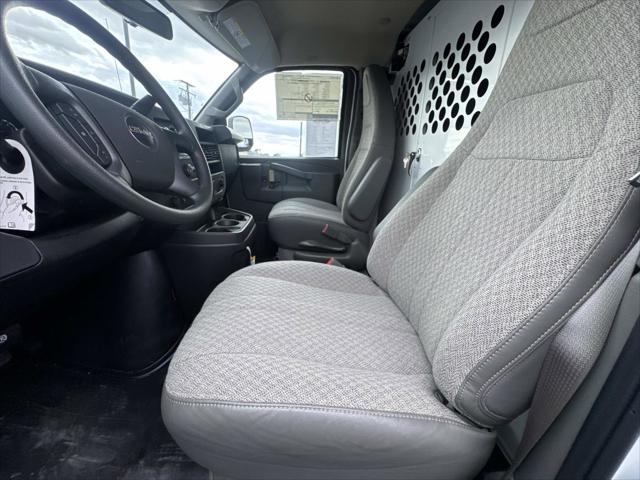 2025 GMC Savana Cargo RWD 2500 Regular Wheelbase Work Van