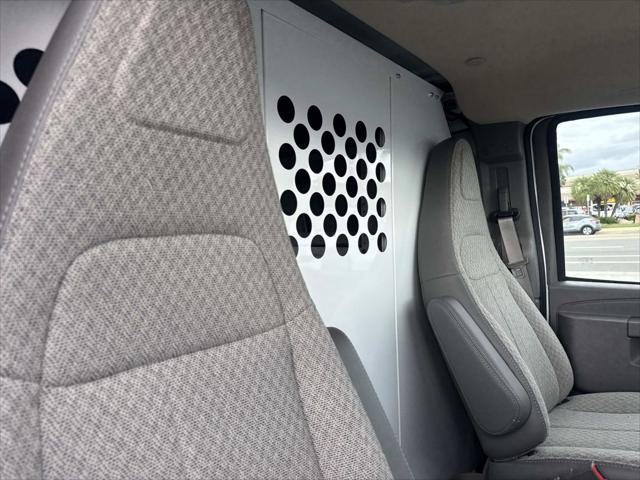 2025 GMC Savana Cargo RWD 2500 Regular Wheelbase Work Van