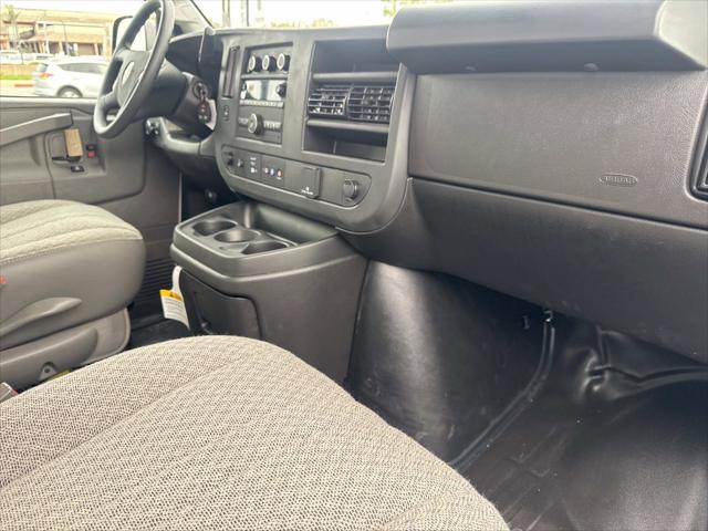 2025 GMC Savana Cargo RWD 2500 Regular Wheelbase Work Van