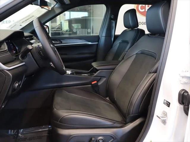 2026 Jeep Grand Cherokee Altitude 4x4
