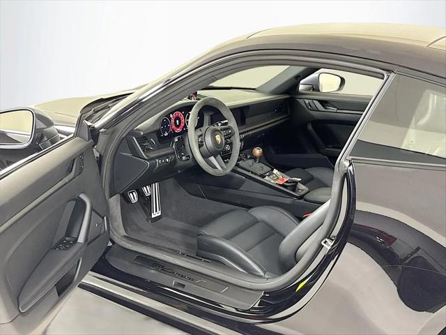 2025 Porsche 911 Carrera T