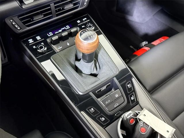 2025 Porsche 911 Carrera T