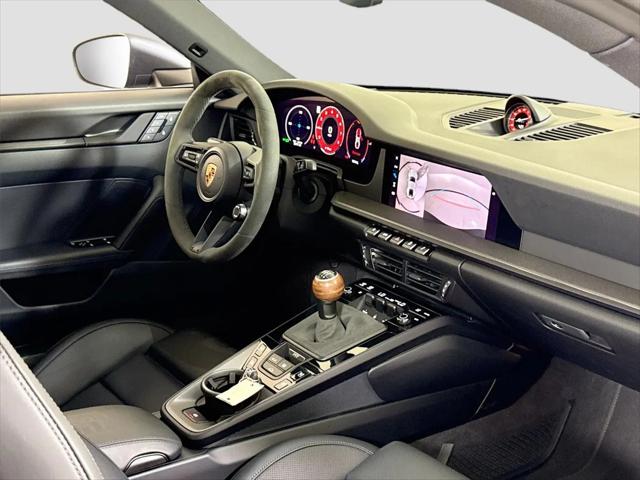 2025 Porsche 911 Carrera T