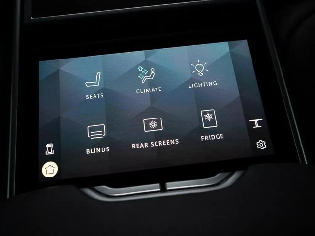 2023 Land Rover Range Rover SV