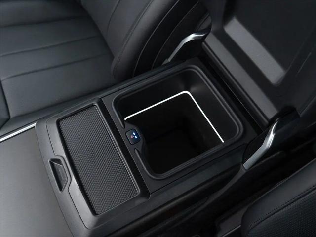 2023 Land Rover Range Rover SV