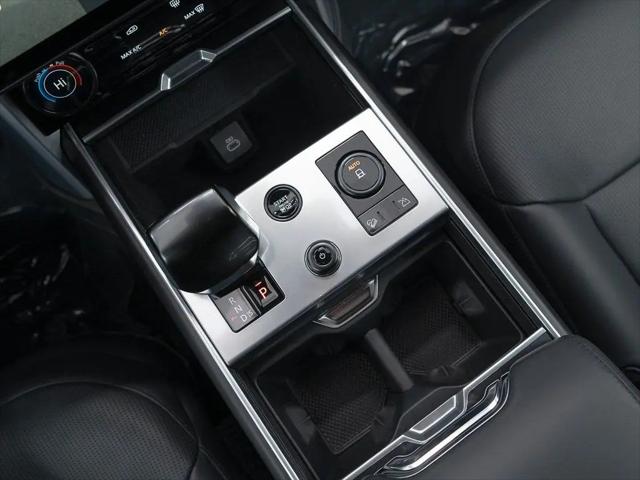 2023 Land Rover Range Rover SV