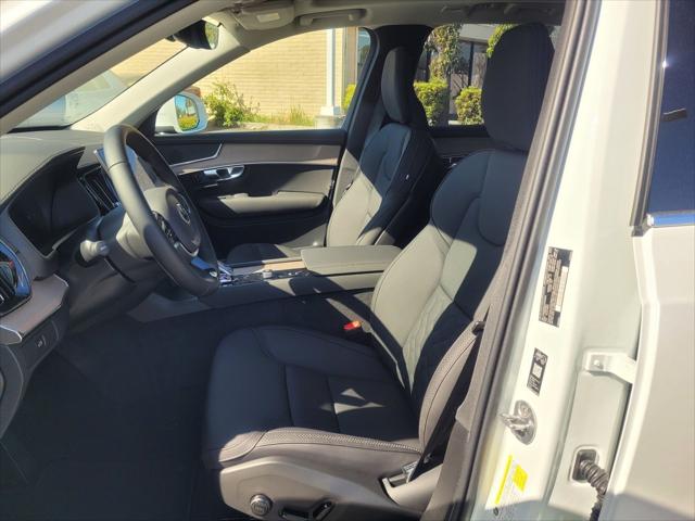 2026 Volvo XC90 Plus, B6 AWD Gas (mild hybrid), Gasoline, Bright, 7 Seats