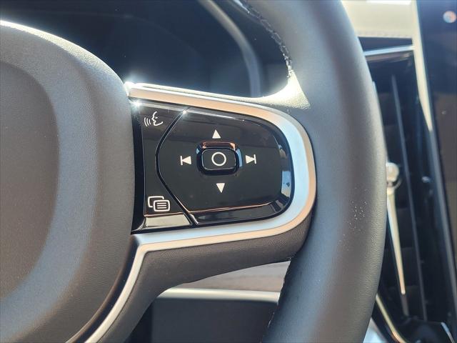 2026 Volvo XC90 Plus, B6 AWD Gas (mild hybrid), Gasoline, Bright, 7 Seats