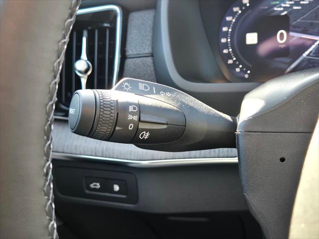 2026 Volvo XC90 Plug-In Hybrid Ultra, T8 AWD, Electric/Gasoline, Bright, 7 Seats