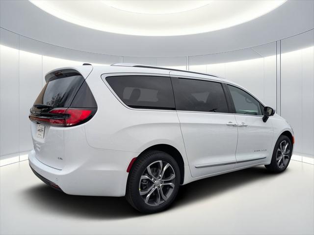 2026 Chrysler Pacifica Pinnacle AWD