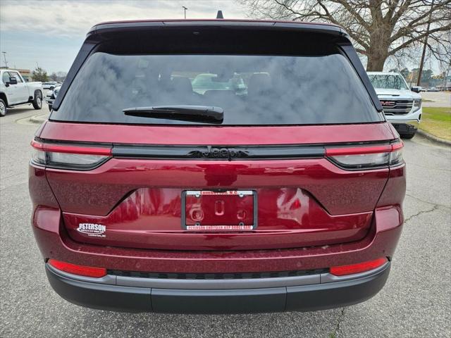 2026 Jeep Grand Cherokee Altitude 4x2