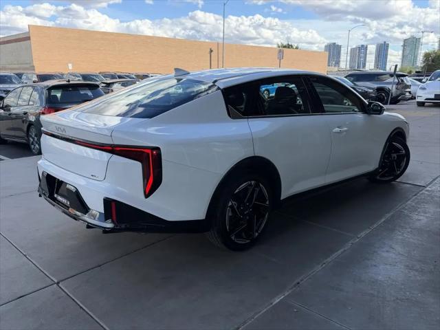 2025 Kia K4 GT-Line