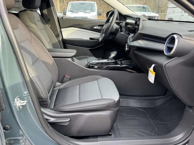 2026 Chevrolet Trax FWD LT