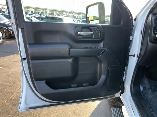 2022 Chevrolet Silverado 3500HD 4WD Crew Cab Long Bed WT