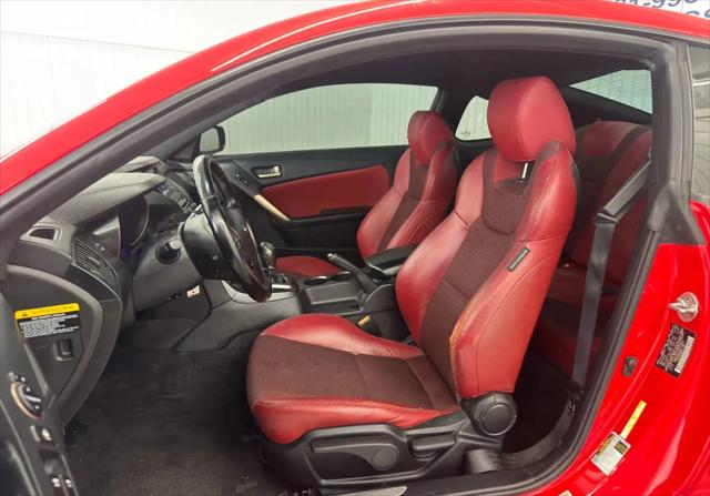 2013 Hyundai Genesis Coupe 2.0T R-Spec