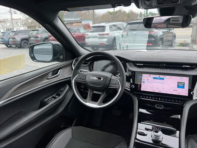 2026 Jeep Grand Cherokee Altitude 4x4