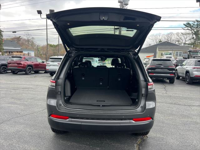 2026 Jeep Grand Cherokee Altitude 4x4