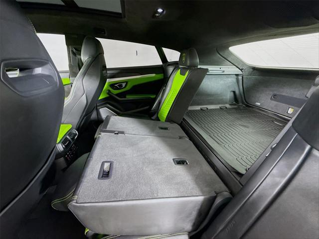 2019 Lamborghini Urus AWD