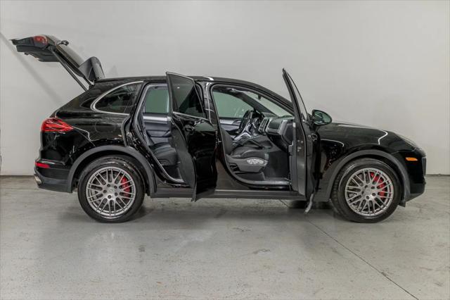 2015 Porsche Cayenne Turbo