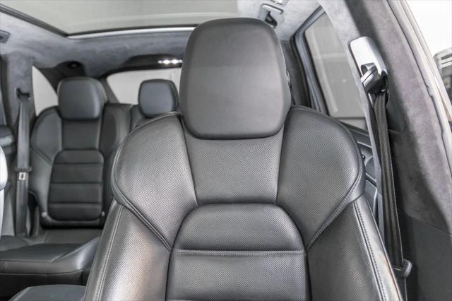 2015 Porsche Cayenne Turbo