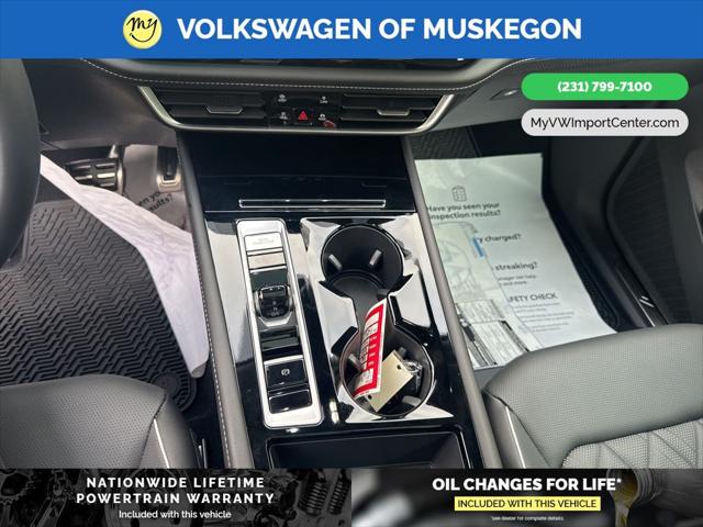 2026 Volkswagen Atlas 2.0T SEL Premium R-Line