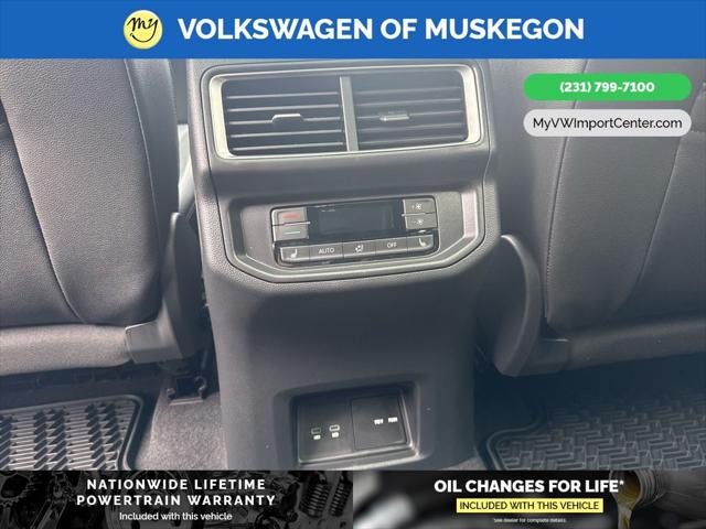 2026 Volkswagen Atlas 2.0T SEL Premium R-Line