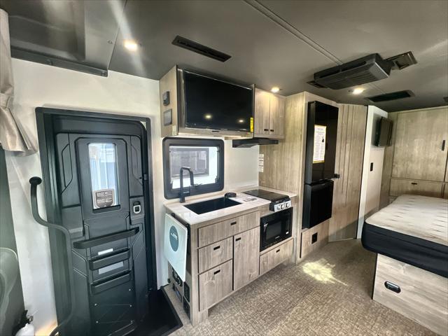 2026 Mercedes-Benz Sprinter 4500 Chassis Standard Roof 4-Cyl Diesel HO