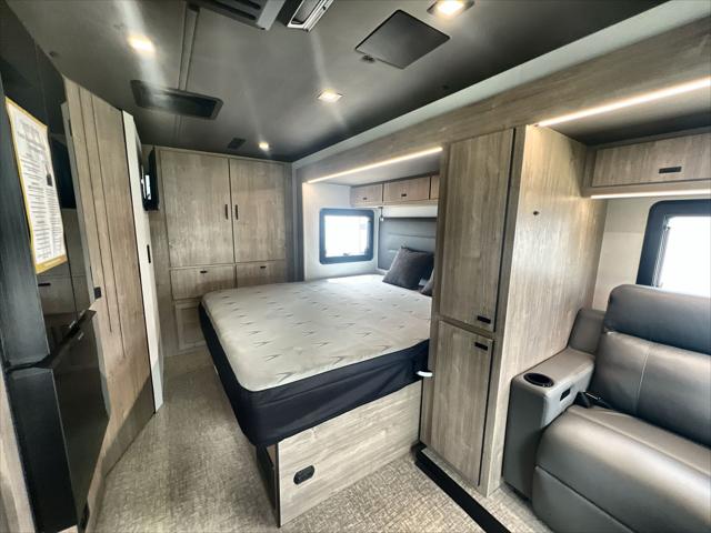 2026 Mercedes-Benz Sprinter 4500 Chassis Standard Roof 4-Cyl Diesel HO