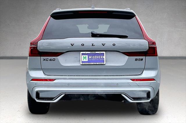 2026 Volvo XC60 B5 Ultra Black Edition