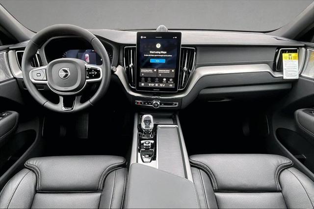 2026 Volvo XC60 B5 Ultra Black Edition