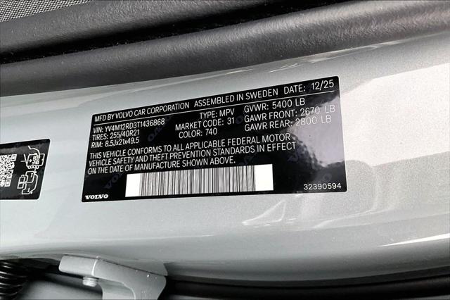2026 Volvo XC60 B5 Ultra Black Edition