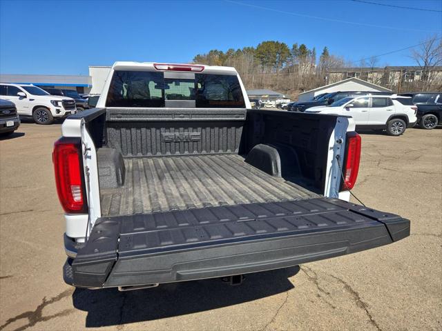 2026 GMC Sierra 1500 Crew Cab, Short Bed, SLT, 4WD