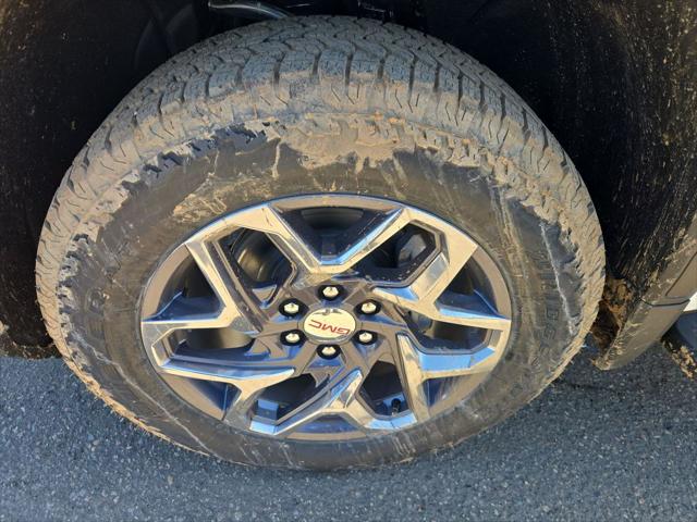 2026 GMC Sierra 1500 Crew Cab, Short Bed, SLT, 4WD