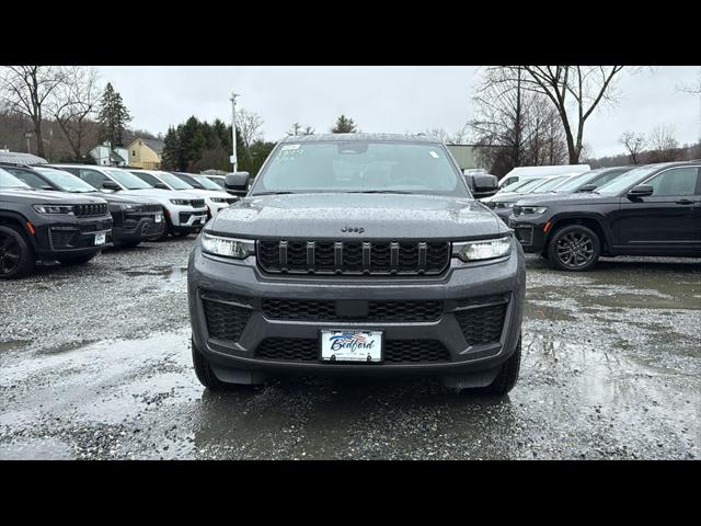2026 Jeep Grand Cherokee Altitude 4x4