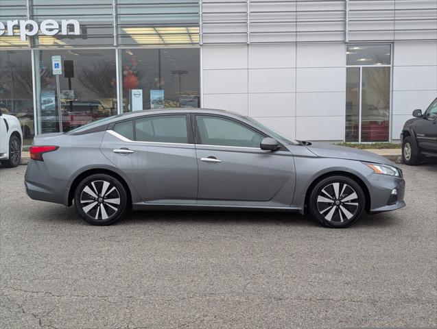 2022 Nissan Altima SV FWD 2022 Nissan Altima SV FWD