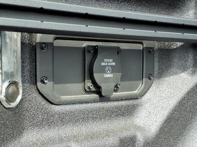 2026 Ram 1500 Laramie Crew Cab 4x4 57 Box