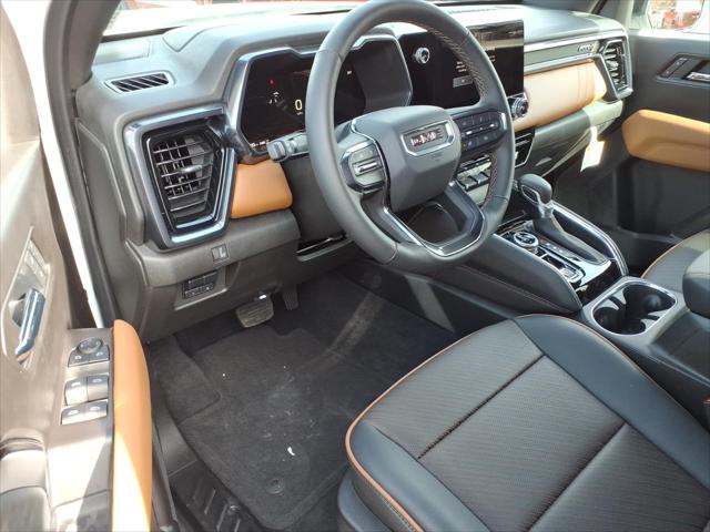 2025 GMC Canyon 4WD AT4