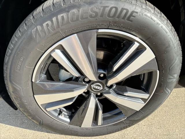 2024 Nissan Rogue SL FWD