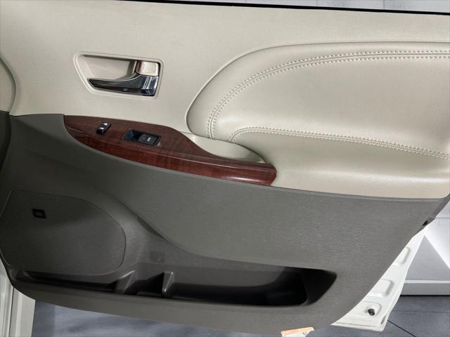 2012 Toyota Sienna Base