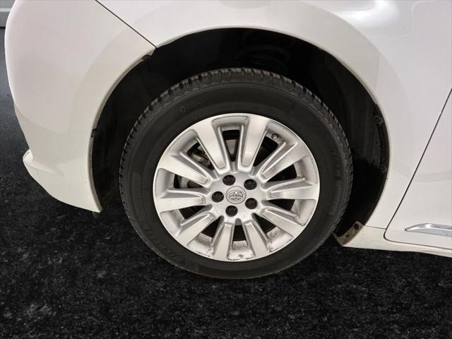 2012 Toyota Sienna Base