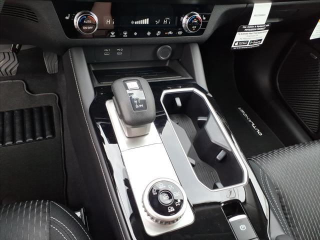 2026 Mitsubishi Outlander ES
