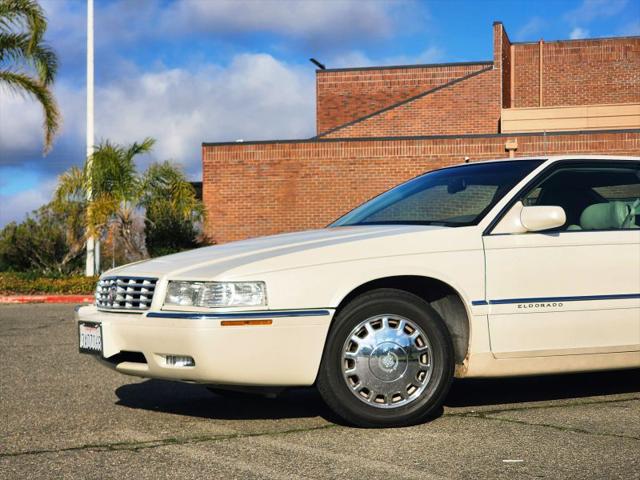 1995 Cadillac Eldorado Standard