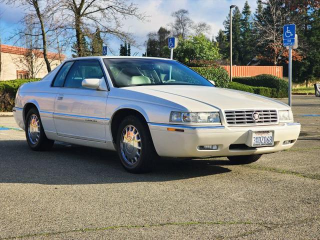 1995 Cadillac Eldorado Standard