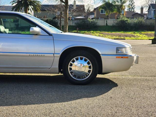 1995 Cadillac Eldorado Standard
